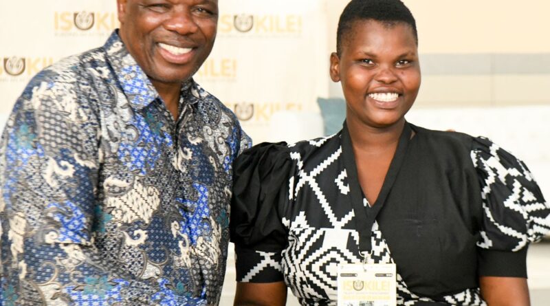 UNOMTHAWELANGA UHAYE KWEZWAKALA KWI-ISUKILE